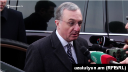 Armenia -- Foreign Minister Zohrab Mnatsakanian speaks to journalists, Yerevan, January 28, 2019.