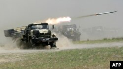 Учения "Кавказ-2012" начнутся через два дня после первого этой осенью митинга оппозиции в Москве