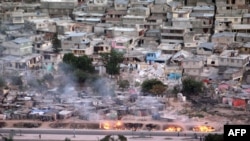 Vedere aeriană a distrugerilor de la Port-au-Prince