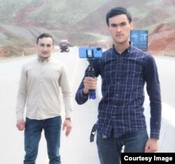 Фазлиддин Меҳмонов анча йилдан бери журналистик фаолият билан шуғулланиб келмоқда.