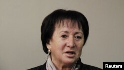 Эксперты воздерживаются от более определенных прогнозов касательно будущих действий Аллы Джиоевой. В Тбилиси о ней знают мало