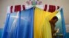 Голосование на одном из избирательных участков в Львовской области