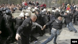 Молдавија: анти комунистички протести